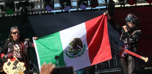 EL TRI EN LA FIESTA BROADWAY DE LOS ANGELES
