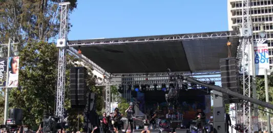 EL TRI EN LA FIESTA BROADWAY DE LOS ANGELES