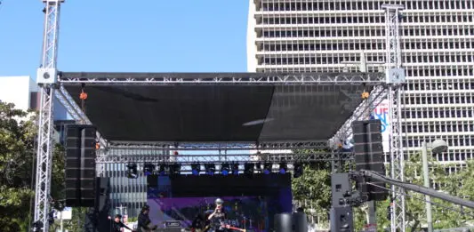 EL TRI EN LA FIESTA BROADWAY DE LOS ANGELES