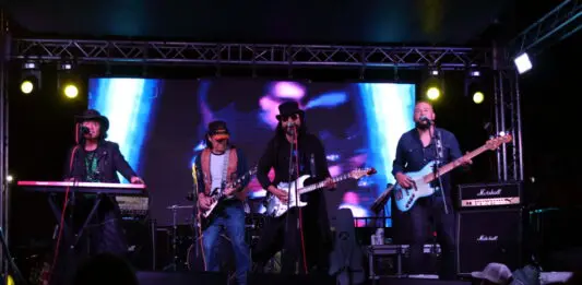 ROCK N ROLAS EN LOS ANGELES EN EL EVENTO “DEL BARRIO PARA EL BARRIO”