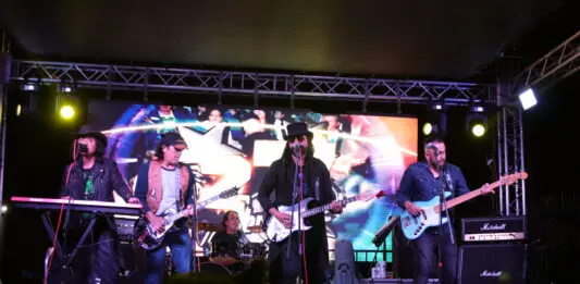 ROCK N ROLAS EN LOS ANGELES EN EL EVENTO “DEL BARRIO PARA EL BARRIO”
