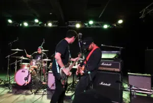 Chingadazo de Kung Fu desde Salt Lake City Indie Caravan