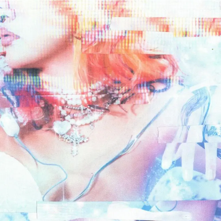 MILA LA MORENA LANZA TORTURA UN REMAKE GEN Z DEL ÉXITO Y2K DE SHAKIRA