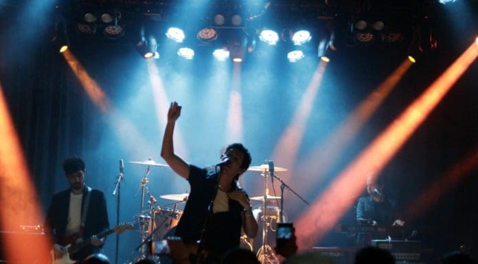 División Minúscula se presentó en el icónico The Roxy Theatre en Los Angeles Division minuscula