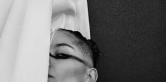 ECDYSIS: El revolucionario Álbum debut de I AM comprometido con la Conservación de Ballenas y la Esencia del Rock ECDYSIS: El revolucionario Álbum debut de I AM comprometido con la Conservación de Ballenas y la Esencia del Rock