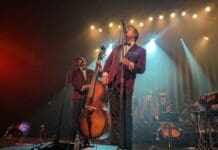 ENJAMBRE PRESENTO NOCHES DE SALON EN LOS ANGELES ENJAMBRE NOCHES DE SALON EN LOS ANGELES