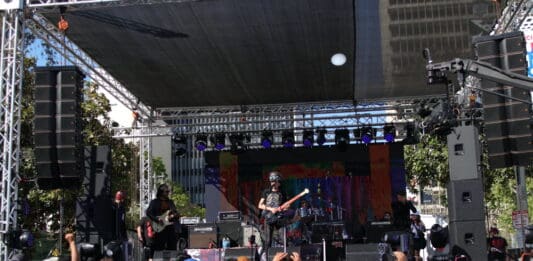EL TRI EN LA FIESTA BROADWAY DE LOS ANGELES