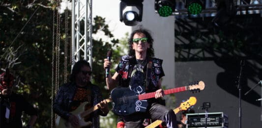 EL TRI EN LA FIESTA BROADWAY DE LOS ANGELES