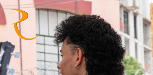 LA BANDA COLOMBIANA ENTRECO EN EL TIANGUIS CULTURAL EL CHOPO