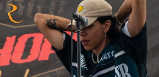 LA BANDA COLOMBIANA ENTRECO EN EL TIANGUIS CULTURAL EL CHOPO