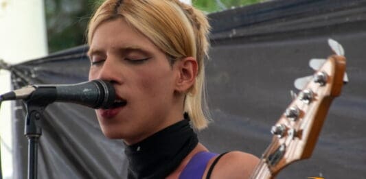 LA BANDA COLOMBIANA ENTRECO EN EL TIANGUIS CULTURAL EL CHOPO