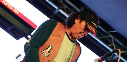 ROCK N ROLAS EN LOS ANGELES EN EL EVENTO “DEL BARRIO PARA EL BARRIO”