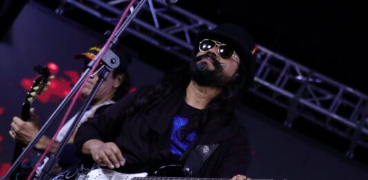 ROCK N ROLAS EN LOS ANGELES EN EL EVENTO “DEL BARRIO PARA EL BARRIO”