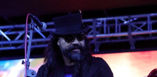 ROCK N ROLAS EN LOS ANGELES EN EL EVENTO “DEL BARRIO PARA EL BARRIO”