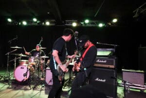 Chingadazo de Kung Fu desde Salt Lake City Indie Caravan