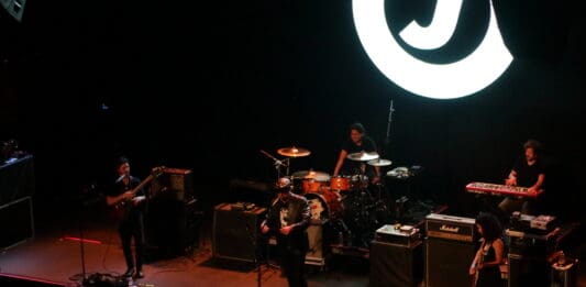 JUMBO Y DIVISION MINUSCULA EN LOS ANGELES