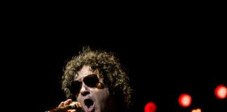 EL HURACAN AMBULANTE DE BUNBURY EN ANAHEIM