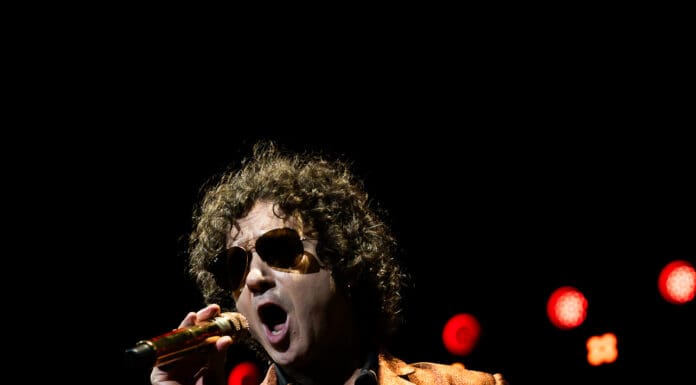 EL HURACAN AMBULANTE DE BUNBURY EN ANAHEIM