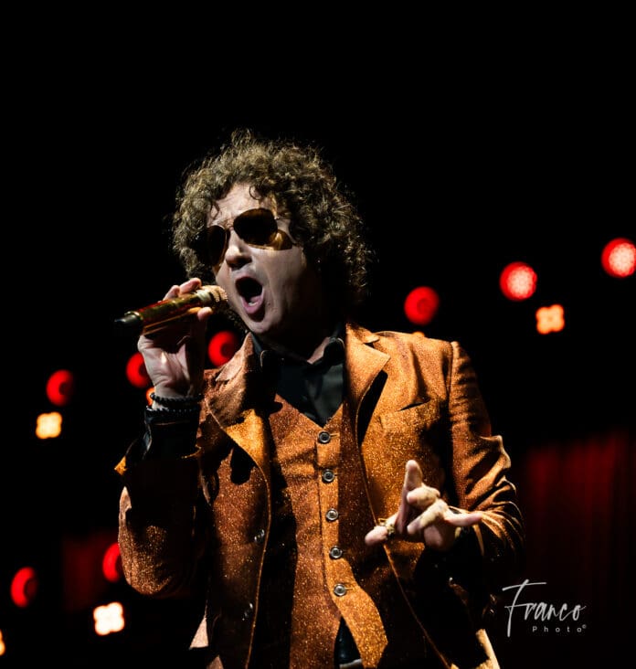 EL HURACAN AMBULANTE DE BUNBURY EN ANAHEIM