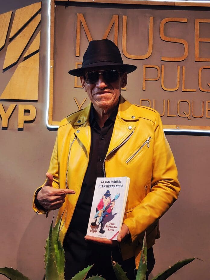 EN RUEDA DE PRENSA, EL HISTÓRICO JUAN HERNÁNDEZ PRESENTA LIBRO QUE LE CANTA AL BARRIO, AL ROCK Y A LA VIDA QUE SÍ IMPORTA