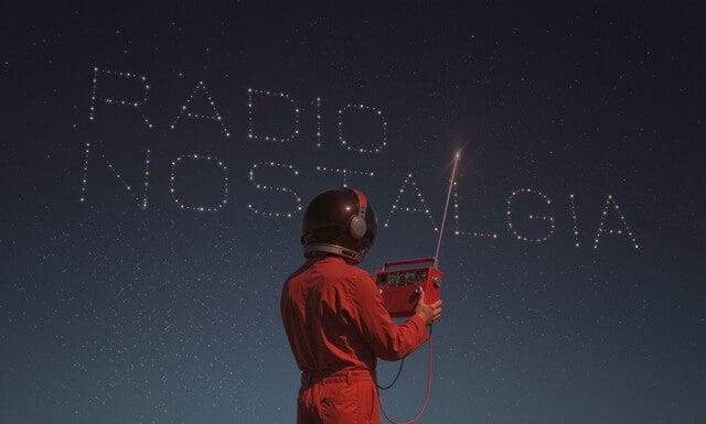 SIDDHARTHA SINTONIZA LOS RECUERDOS EN RADIO NOSTALGIA