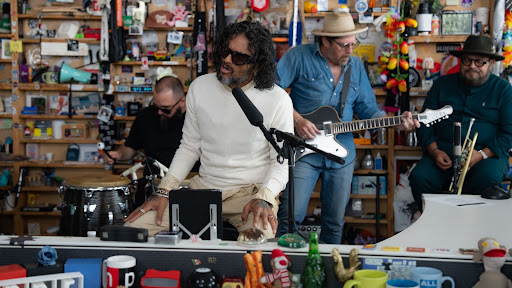 DRACO ROSA ÍNTIMO, COMPLETO Y SIN FILTROS EN EL TINY DESK DE NPR MUSIC